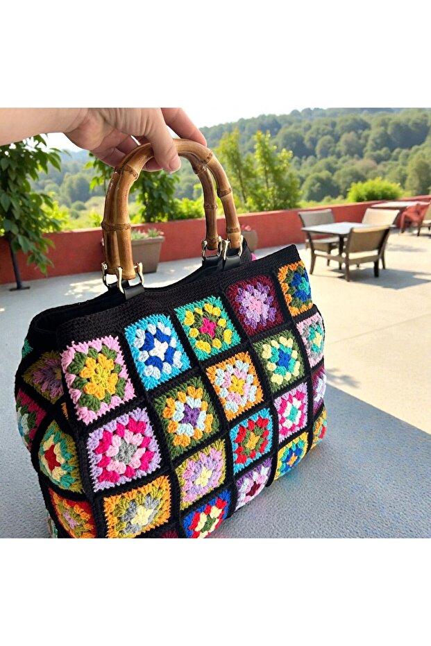 Lined Bamboo Handle Metallic Closure Knitted Women's Handbag 30X36 cm