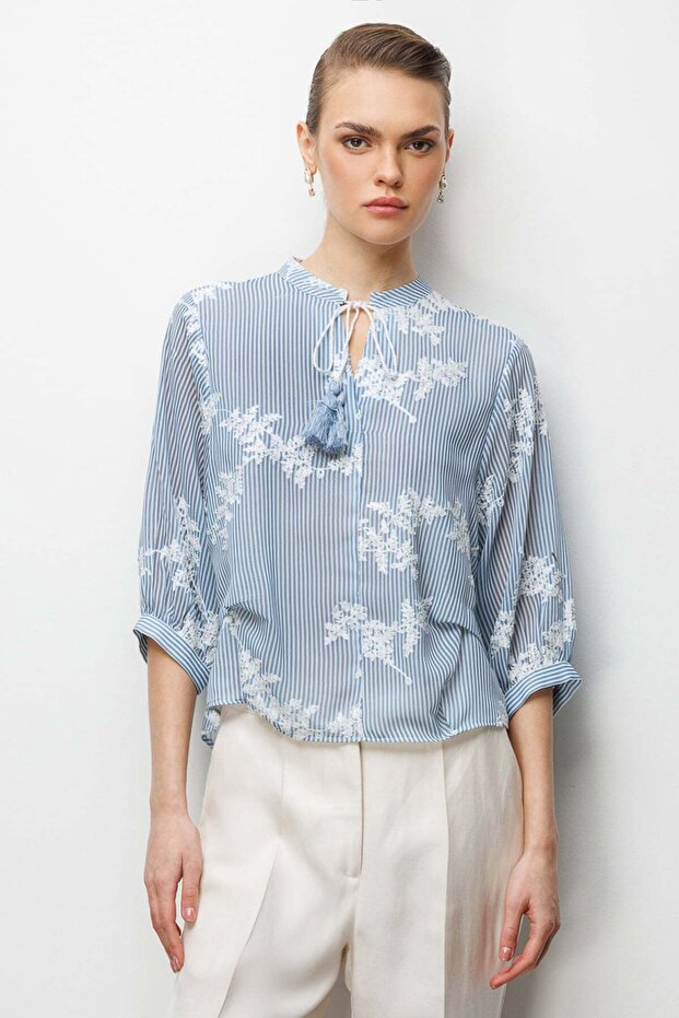 İşlemeli Yarım Kol Bluz - 1