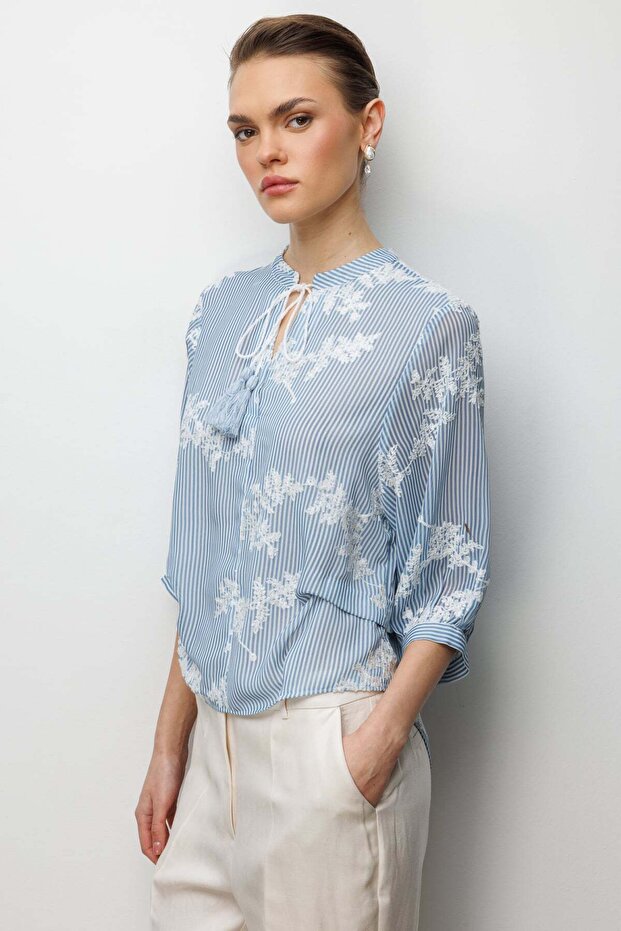 İşlemeli Yarım Kol Bluz - 3