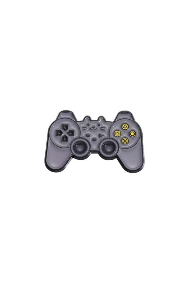 PlayStation controller brooch - 2