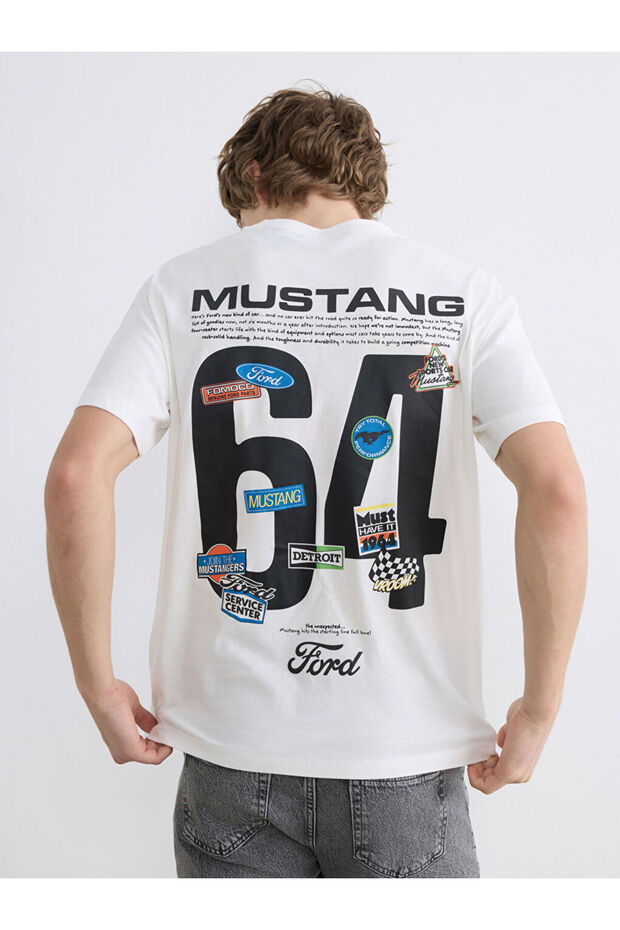 Esvab • Modern & Distinctive Zero Roba Collar Ford Printed Men's T-Shirt