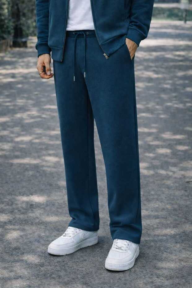 Unisex 3-Yarn Thick Winter Fleece-Lined Baggy Sweatpants | Oversized Relaxed Fit Normal Waist Jogger Pants
