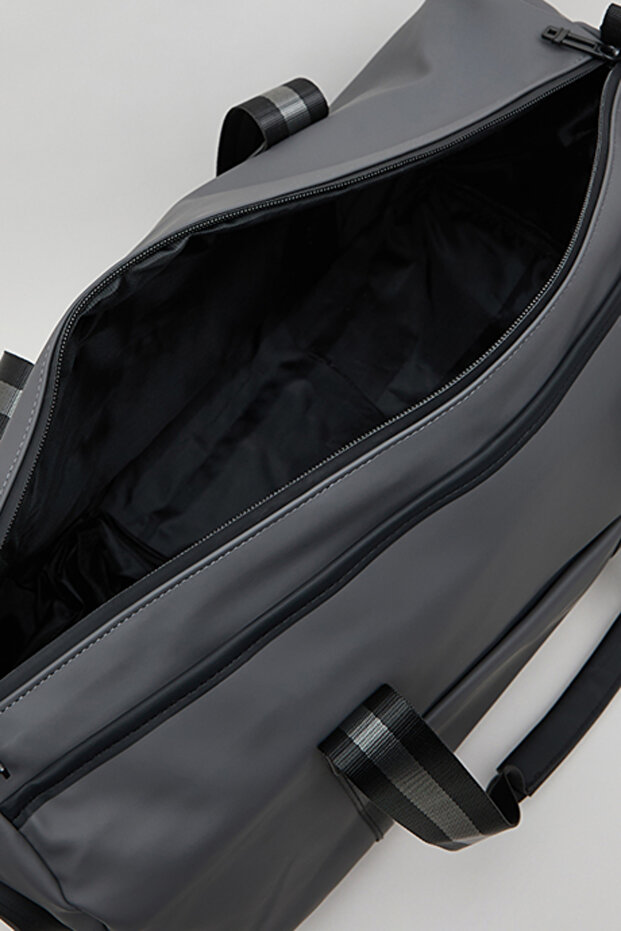 حقيبة سفر رجالية رمادية سادة - 6