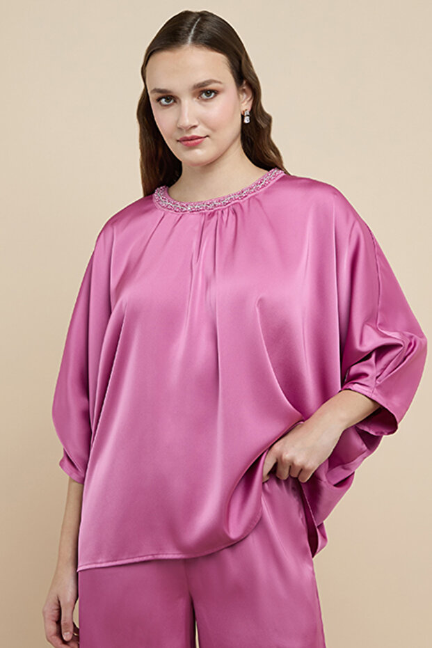 Women's Pink Embellished Top with Crew Neck and Batwing Sleeves