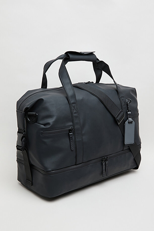 حقيبة رياضية سوداء سادة للرجال - 3
