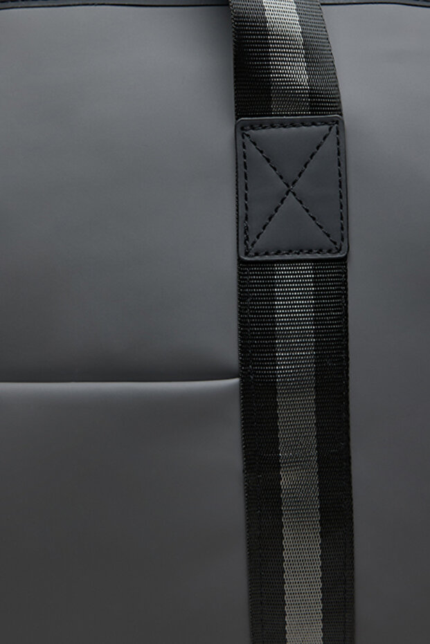 حقيبة سفر رجالية رمادية سادة - 5