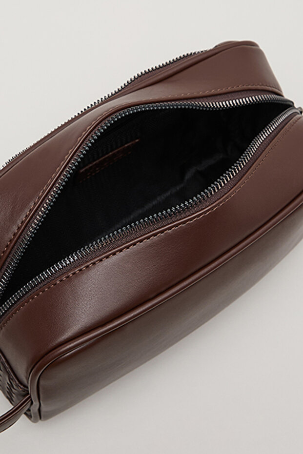 حقيبة سفر بنية اللون للرجال - 6