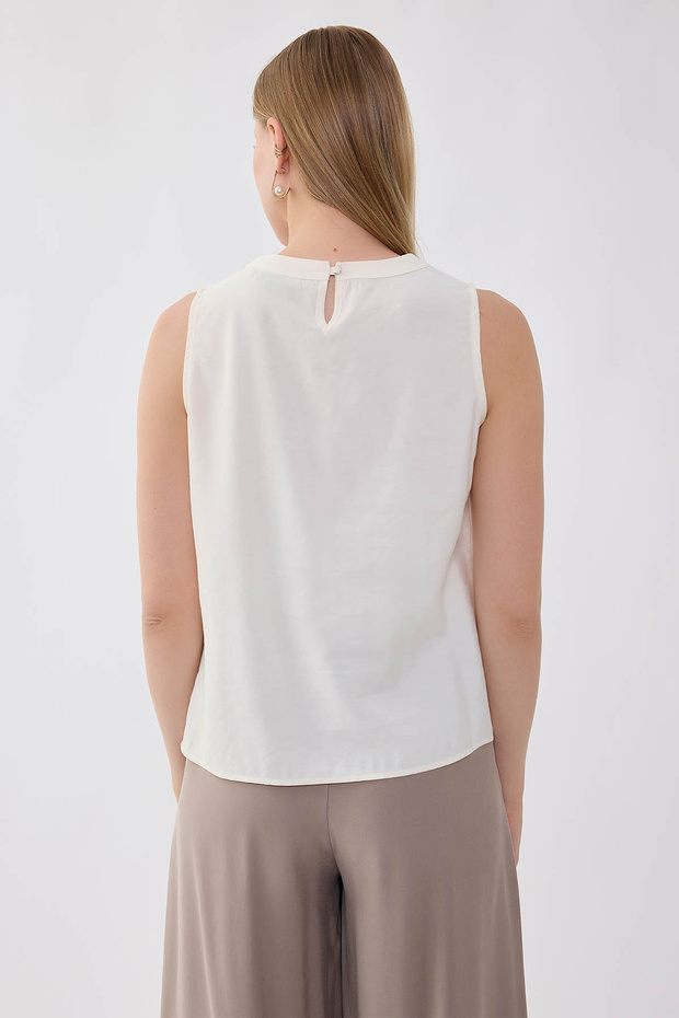 بلوزة أمامية مفصلة - 4