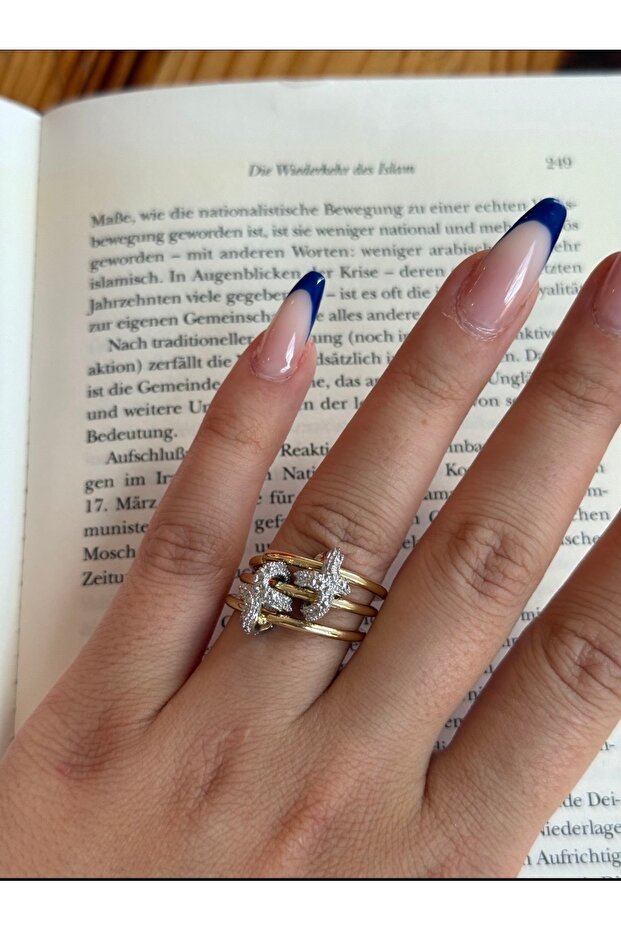 خاتم متعدد الطبقات من حجر الزركون - 2