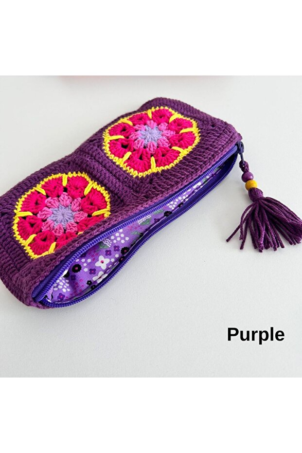 Knitted Women's Wallet – Handmade, Stylish and Convenient