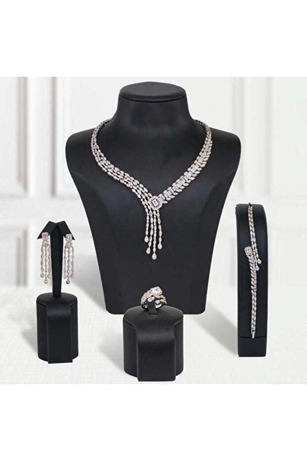 Gold-plated alternative set, elegant chains, hypoallergenic