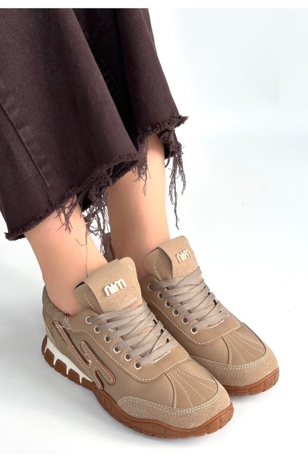 Huer Mink Nubuck Lace-Up Sports Shoes