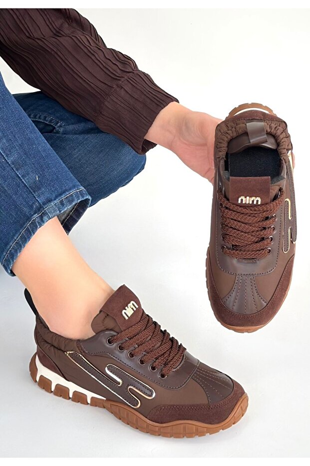 Huer Brown Nubuck Lace-Up Sneakers