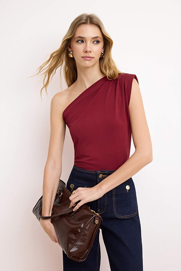 Burgundy Asymmetric One Shoulder Shoulder Pad Pack Stretchy Knitted Blouse Twoss24Bz00133