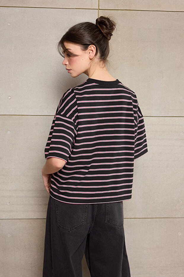 Teen Çok Renkli Çizgili Boxy/Relaxed Kalıp Kısa Kollu Pamuk Karışımlı Örme T-Shirt TWOSS26TS00048 - 4
