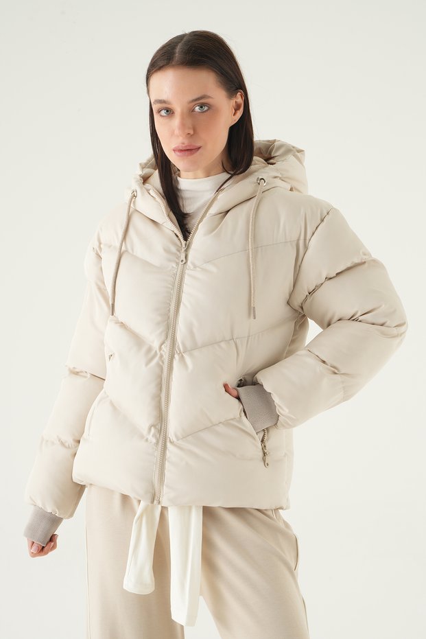 Beige Hooded Pocketed Mont 3505