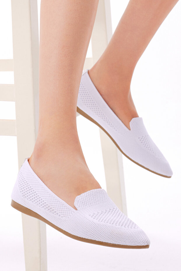 Women's White Comfortable Fit Flat Knitted Ballerinas