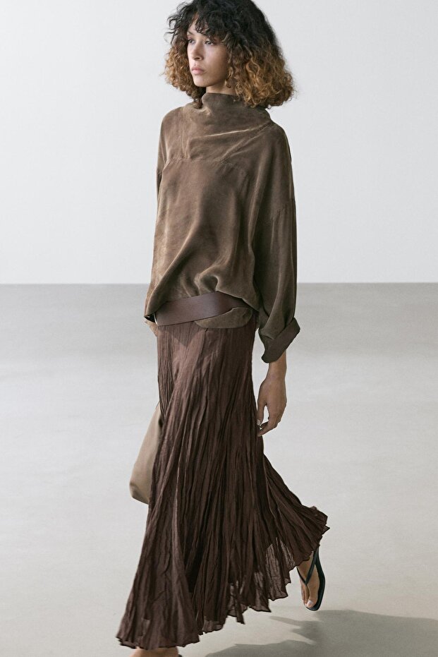 Drapeli detaylı dökümlü gömlek - 4