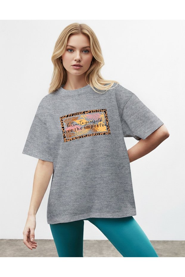 Women's Leopard Palm Printed Crew Neck Gray T-Shirt