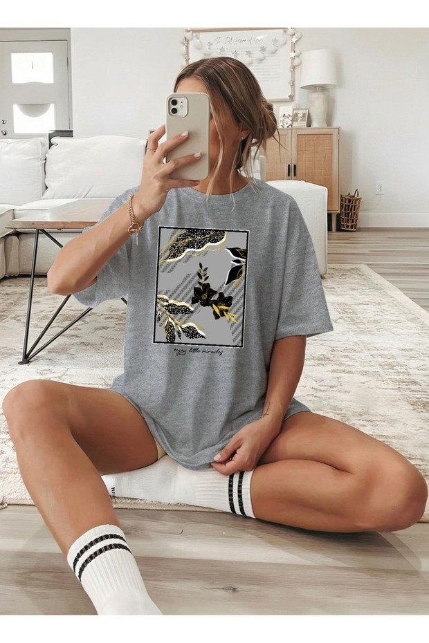Women's Botanical Illustration Graphic B Printed Gray T-Shirt