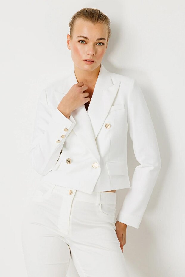 Short Jacket with Cover Pockets - 3