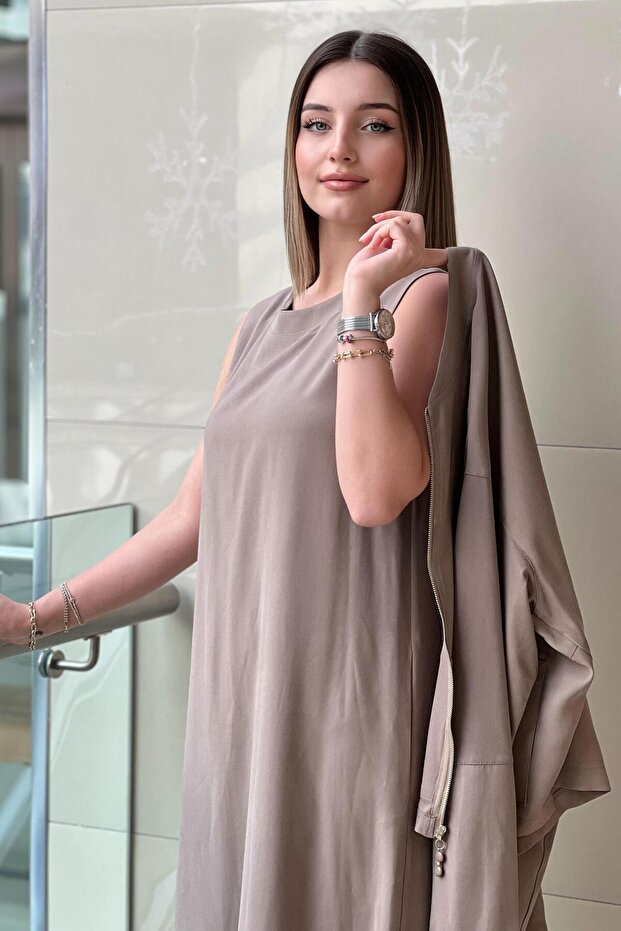 Ceketi Bambu Detaylı Elbiseli Takım - 4