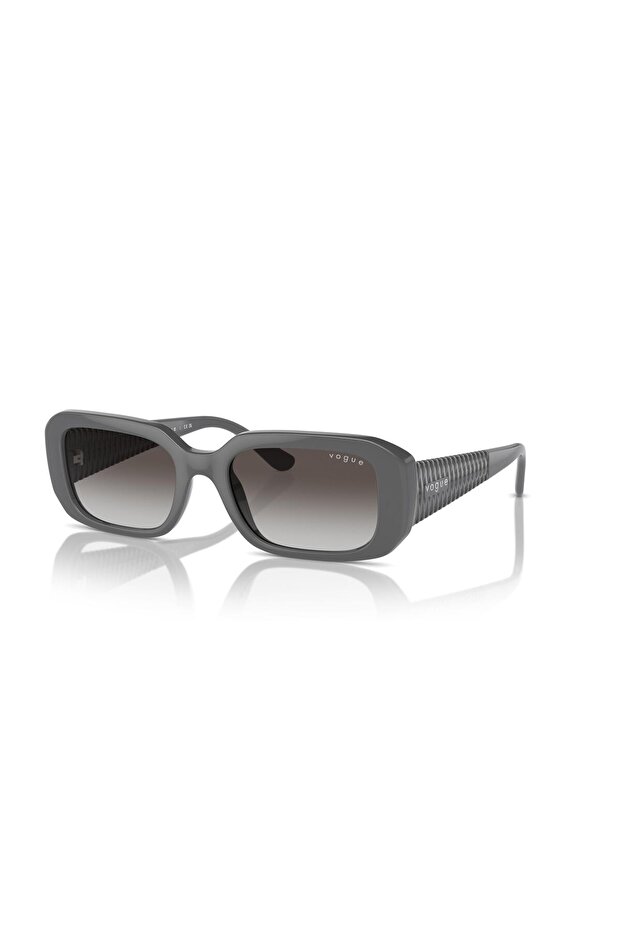 нуль, нуль п'ять п'ять шість п'ять, три один два п'ять вісім, G, п'ять три - 1