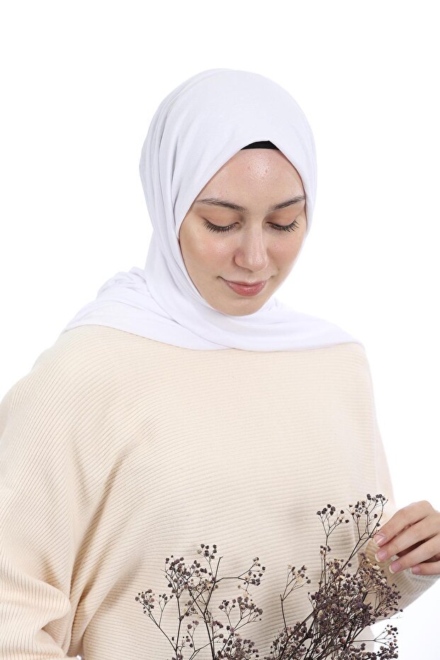 Hijab Combed Shawl Plain White - 5