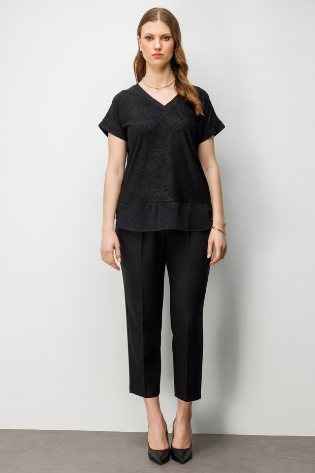 V-Neck Patterned Plus Size Blouse - 3
