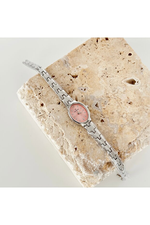 لون فضي وردي بنمط جلد السمكة - 2