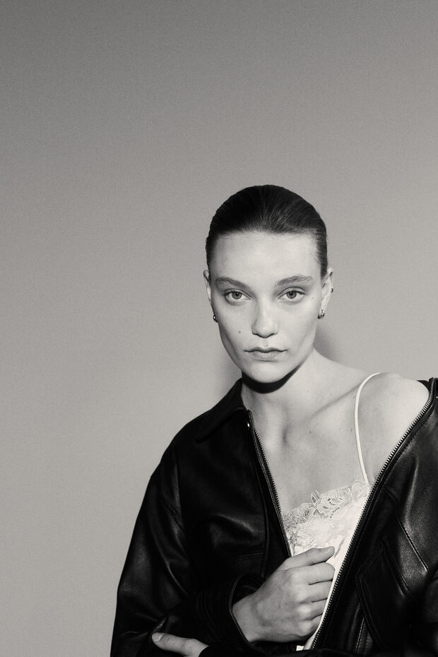 Dantel Şeritli ve Askılı Elbise - 4