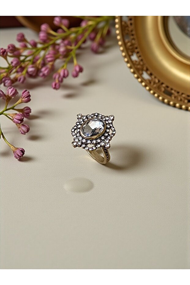 Zircon Stone Ring