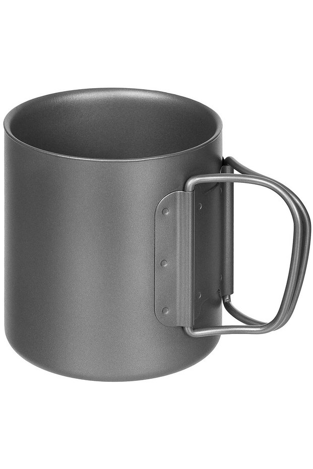 Double-walled titanium mug with foldable handles