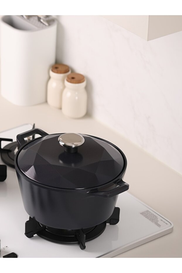 Titanium Carat 28 cm Casserole – Royal Blue