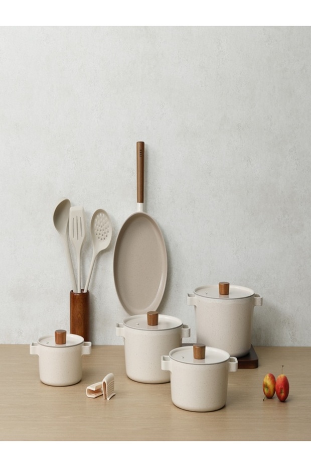 Fika 14-Piece Cookware Set – Cream Beige Marble