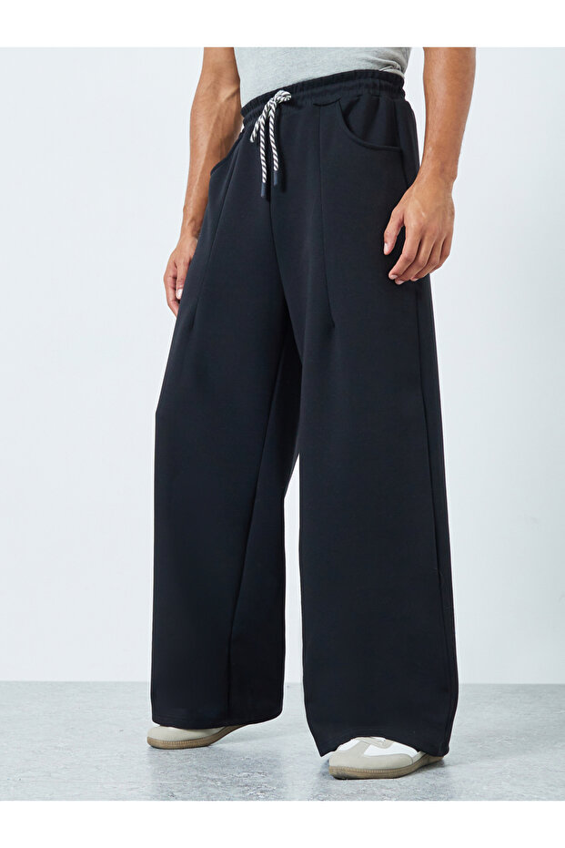 Men Wide Leg Joggers with Back Pocket Detail
