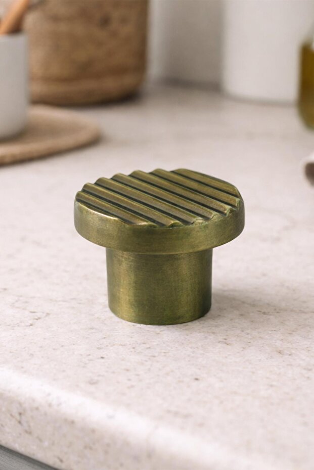 Button Single Screw Drawer Kitchen Furniture Cabinet Cupboard Handle Metal Handle Antique Yellow Handle