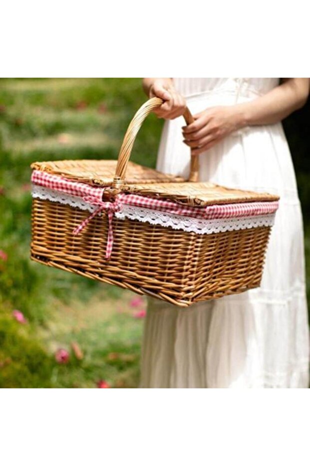 سلة رحلات خوص بغطاء Wicker Picnic Basket with Lid