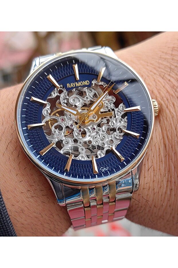 Automatic Men's Wristwatch - 1