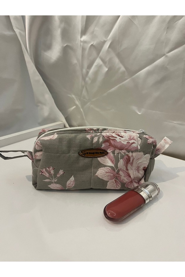 makyaj çantası - 1