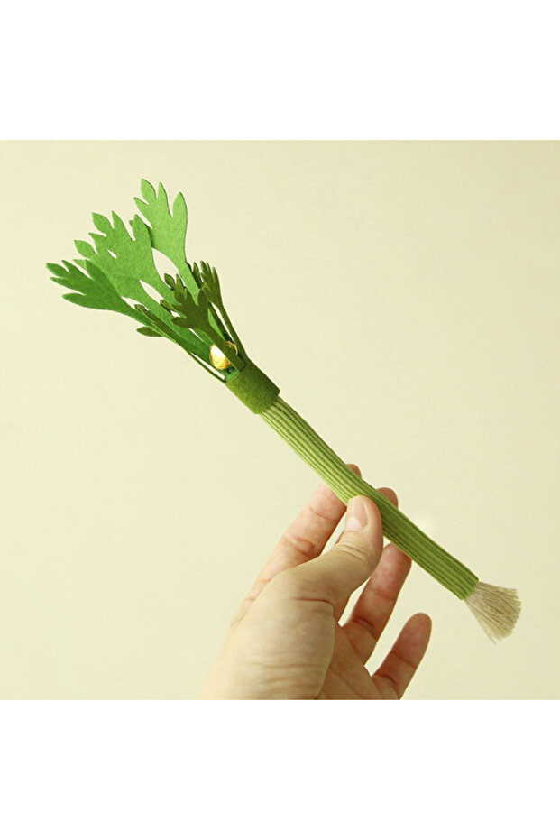 style4 1/3pcs Cat Chew Toy Squeaky Bell Simulated Green Onion Carrot Celery Kitten Toy Interactive D