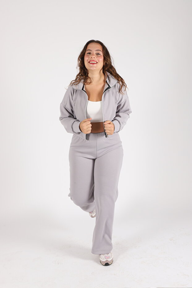 Tracksuit suit