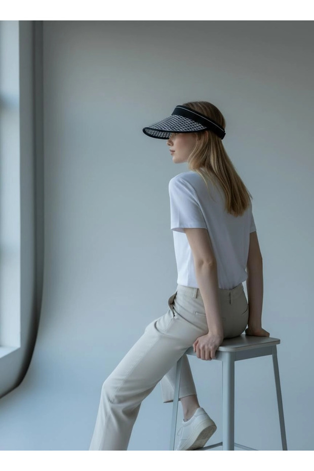 قبعة سوداء بنمط مخالب النسور مع حاجب قابل للتعديل - 5