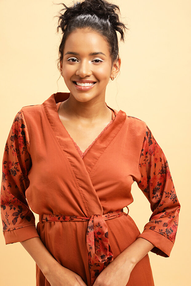 Chic Basic Robe in Rust Brown - Satin - 5