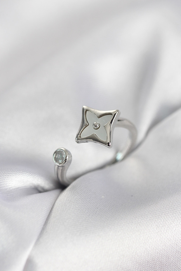 Silver Color Cornered Clover Model Zircon Stone Women's Ring Tj-Byk4098