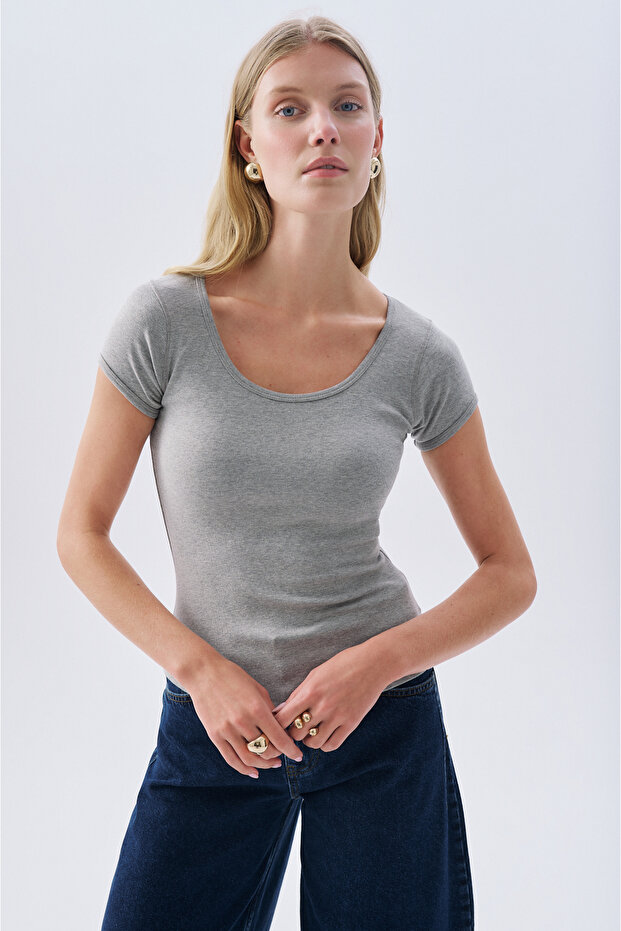 Women's Gray Melange Fitted Crew Neck T-Shirt