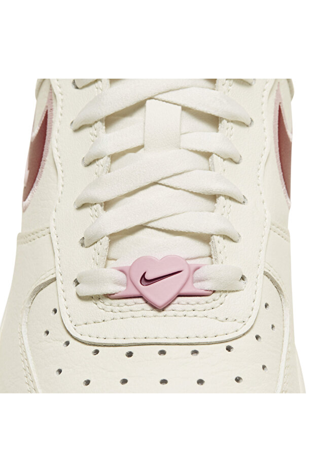 Air Force 1 Low Valentine's Day - 5