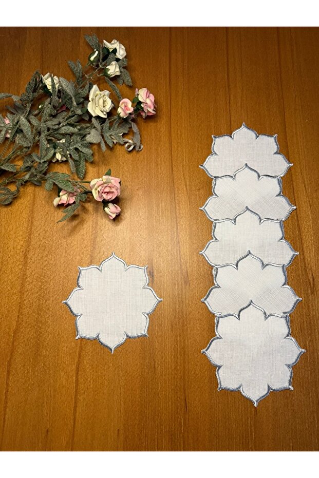 6 Pieces Gardenia Linen Silver Color Star Patterned Cocktail Presentation Napkins