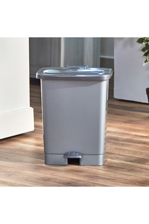 سلة المهملات نولان بدواسة - 17 لتر - 2