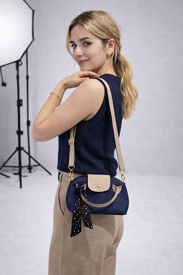 Rahat Süslü Çanta - 1